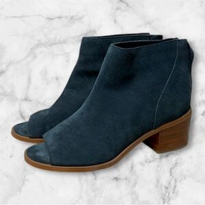 Sole society Dark blue suede leather peep Open-Toe Ankle Booties 7.5